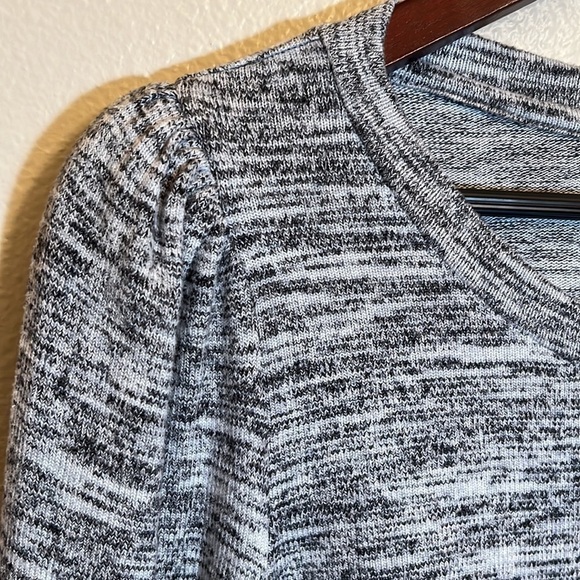 NWT Adyson Parker Gray Sweater Size Large - Picture 5 of 13